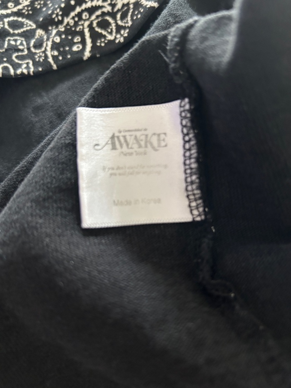 Awake New York Black and White Bandana Print Long Sleeve Top sz L - Picture 6 of 7